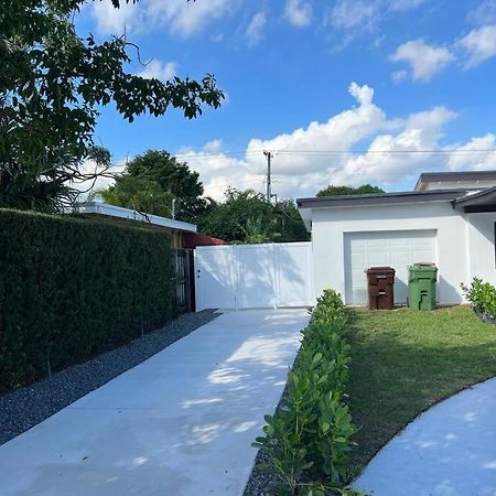 Stunning Deluxe Studio Hialeah Ngoại thất bức ảnh