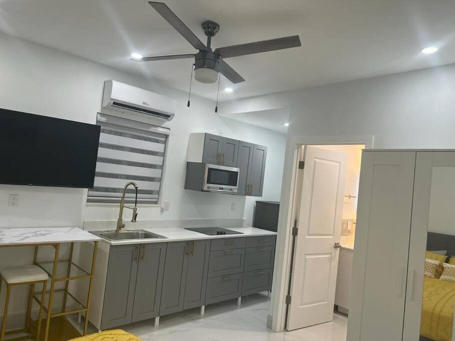 Stunning Deluxe Studio Hialeah Ngoại thất bức ảnh